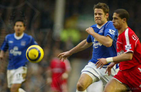 James%20Beattie%20battles%20with%20Halal%20El%20Karkouri%20(Gallery).jpg